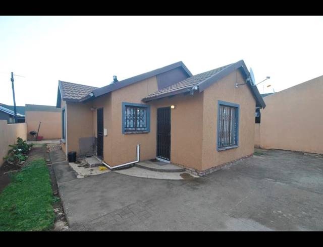 3 BEDROOM HOUSE FOR SALE IN DAWN PARK